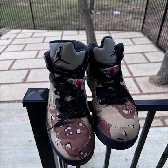 Air Jordan’s Supreme camouflage men’s Shoes - Picture 5 of 9